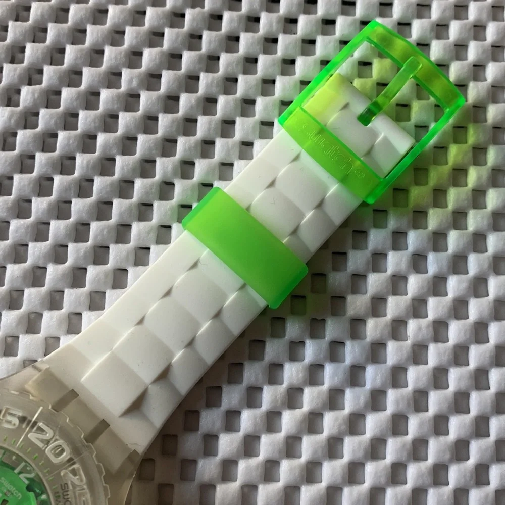 Swatch Watch - SUUK100 - CLOROFISH